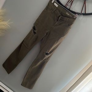 Gap Jeans EUC size 29r girlfriend cut . Khaki green.